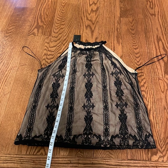 BCBGMAXAZRIA Black netting lace / nude crew neckline halter top. size Med - Picture 12 of 13